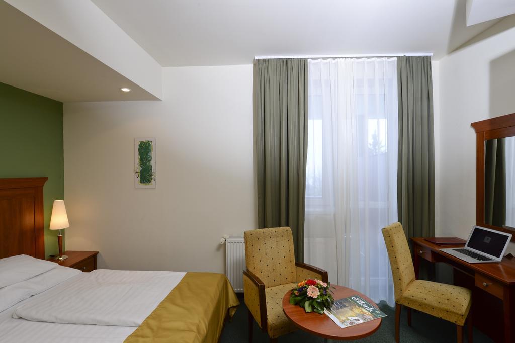 Hunguest Grandhotel Galya Galyateto Exterior photo